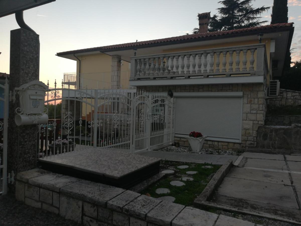 Guest House Vila Luka Порторож Екстериор снимка